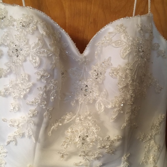 Wedding Dress - Picture 3 of 5